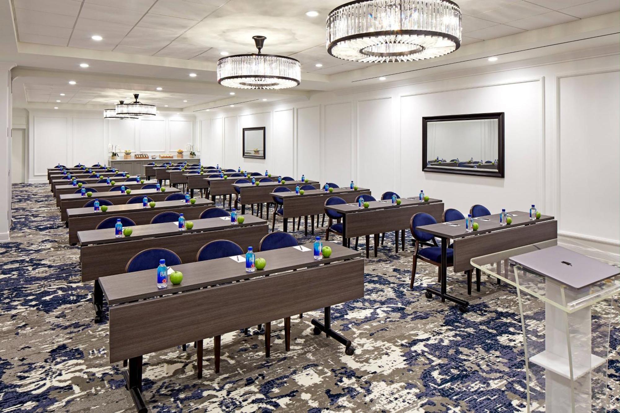 Hotel Vespera On Pismo Beach, Autograph Collection 4*
